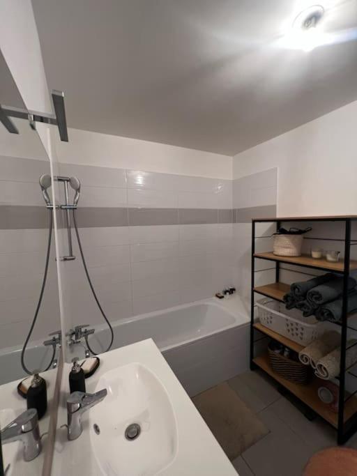 Ferienwohnung T3 Cosy, Neuf Et Ensoleille Marseilles Exterior foto